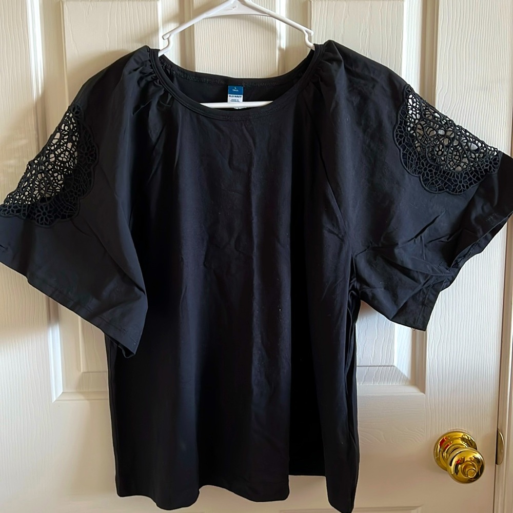 Old Navy top